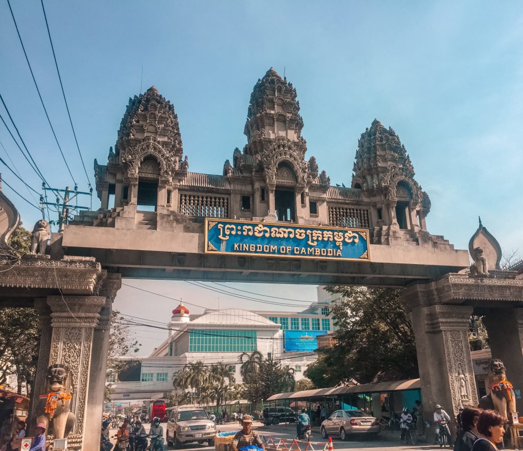 Thailand to Cambodia Crossing Overland - the cambodian border