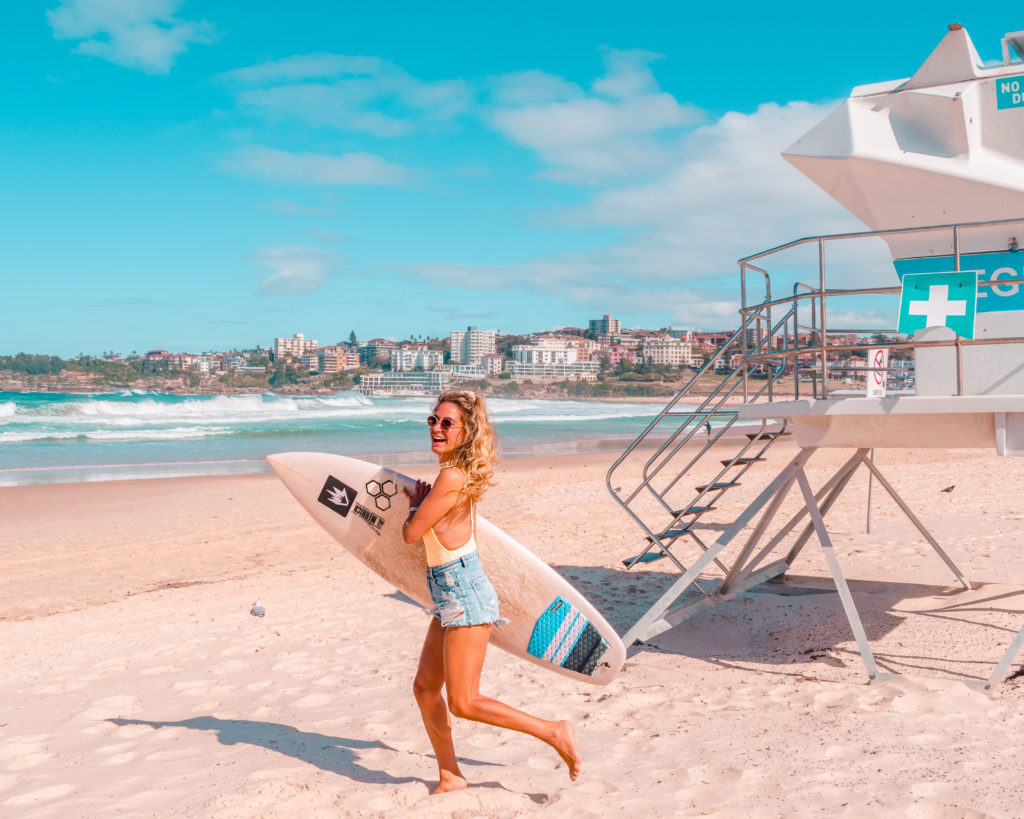 Best photo spots instagram bondi lifeguard post